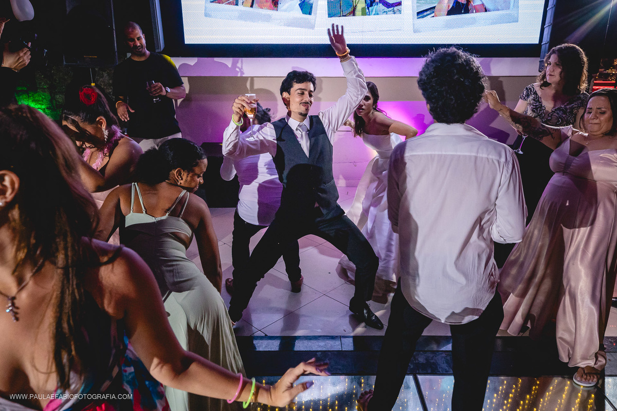 casamento-fernanda-e-victor-igreja-sao-francisco-da-penitencia-ballroom-alto-da-boa-vista-rj-paula-dau-fabio-figueiredo-fotografia-amor-em-movimento-producoes