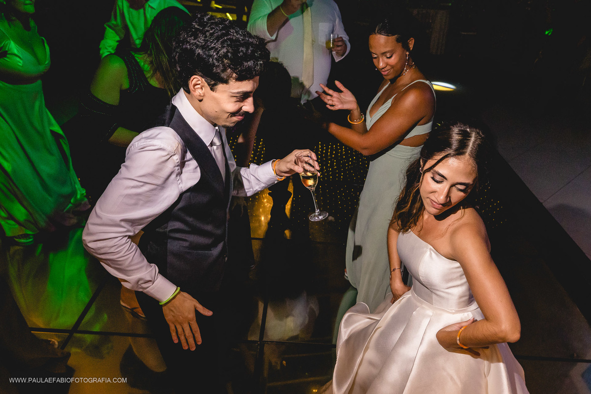 casamento-fernanda-e-victor-igreja-sao-francisco-da-penitencia-ballroom-alto-da-boa-vista-rj-paula-dau-fabio-figueiredo-fotografia-amor-em-movimento-producoes
