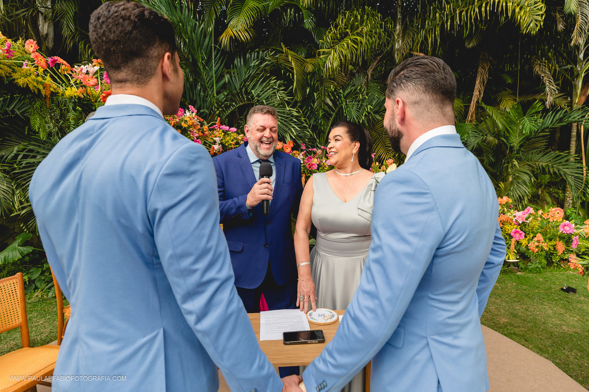 casamento-felipe-e-juan-alem-do-sonho-guaratiba-rj-paula-dau-fabio-figueiredo-fotografia-amor-em-movimento-producoes