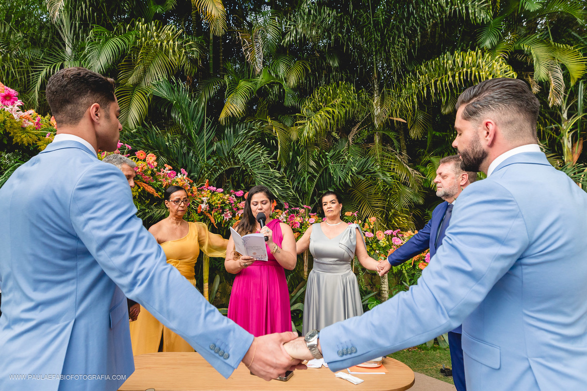 casamento-felipe-e-juan-alem-do-sonho-guaratiba-rj-paula-dau-fabio-figueiredo-fotografia-amor-em-movimento-producoes