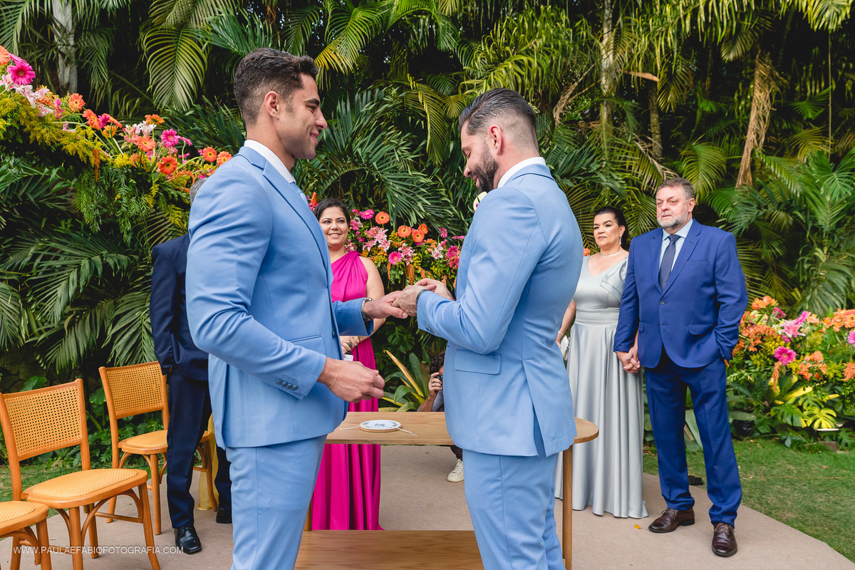 casamento-felipe-e-juan-alem-do-sonho-guaratiba-rj-paula-dau-fabio-figueiredo-fotografia-amor-em-movimento-producoes