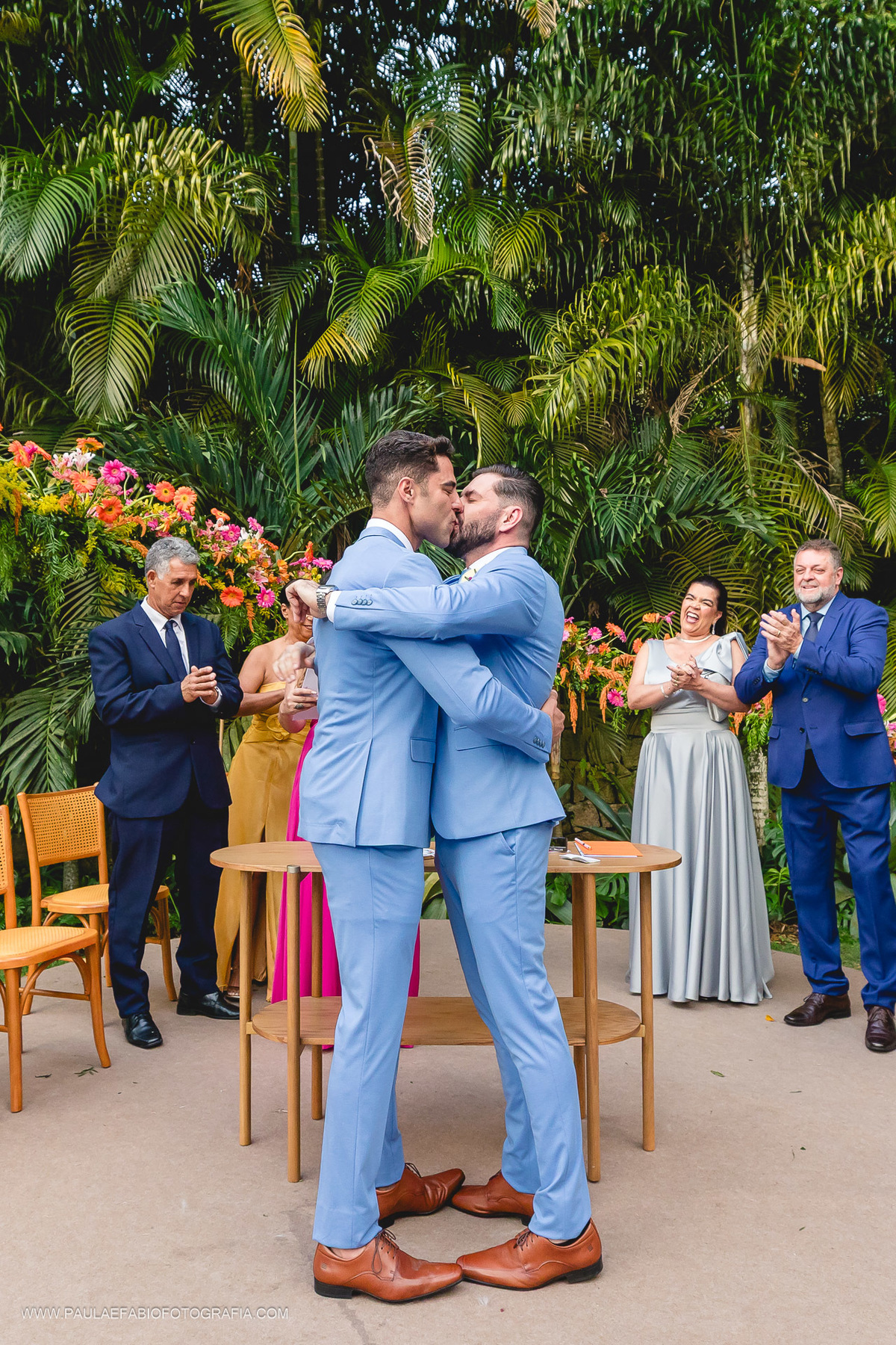 casamento-felipe-e-juan-alem-do-sonho-guaratiba-rj-paula-dau-fabio-figueiredo-fotografia-amor-em-movimento-producoes