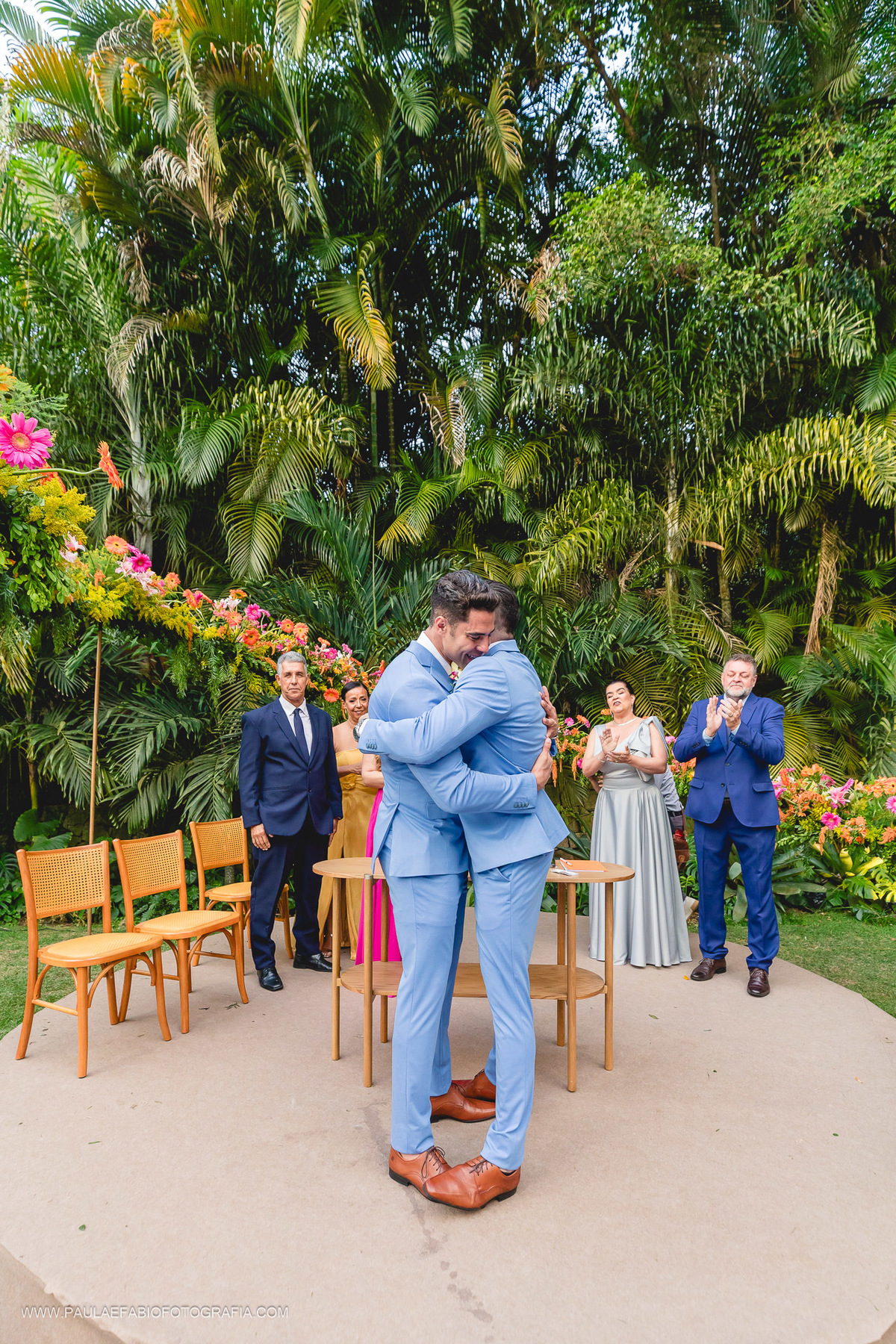 casamento-felipe-e-juan-alem-do-sonho-guaratiba-rj-paula-dau-fabio-figueiredo-fotografia-amor-em-movimento-producoes