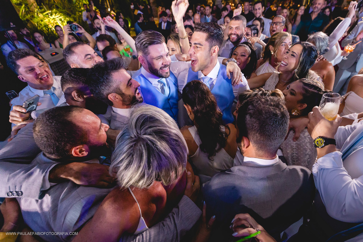 casamento-felipe-e-juan-alem-do-sonho-guaratiba-rj-paula-dau-fabio-figueiredo-fotografia-amor-em-movimento-producoes