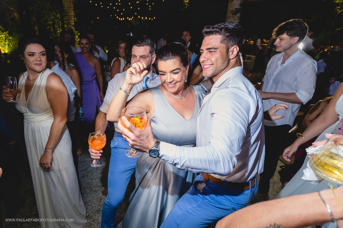 casamento-felipe-e-juan-alem-do-sonho-guaratiba-rj-paula-dau-fabio-figueiredo-fotografia-amor-em-movimento-producoes