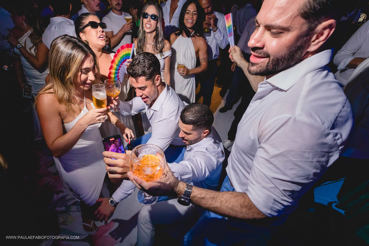 casamento-felipe-e-juan-alem-do-sonho-guaratiba-rj-paula-dau-fabio-figueiredo-fotografia-amor-em-movimento-producoes