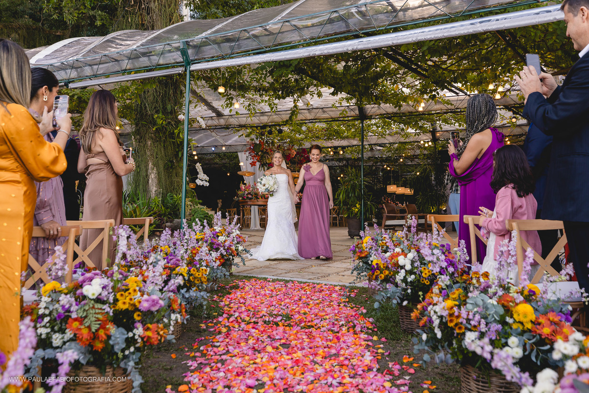destination-wedding-casamento-fernanda-e-keith-casa-de-santa-teresa-rio-de-janeiro-paula-dau-fabio-figueiredo-fotografia-amor-em-movimento-producoes