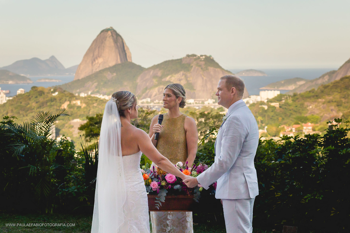 destination-wedding-casamento-fernanda-e-keith-casa-de-santa-teresa-rio-de-janeiro-paula-dau-fabio-figueiredo-fotografia-amor-em-movimento-producoes