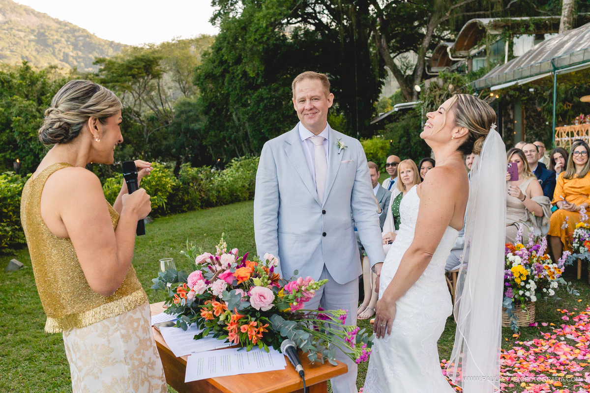 destination-wedding-casamento-fernanda-e-keith-casa-de-santa-teresa-rio-de-janeiro-paula-dau-fabio-figueiredo-fotografia-amor-em-movimento-producoes