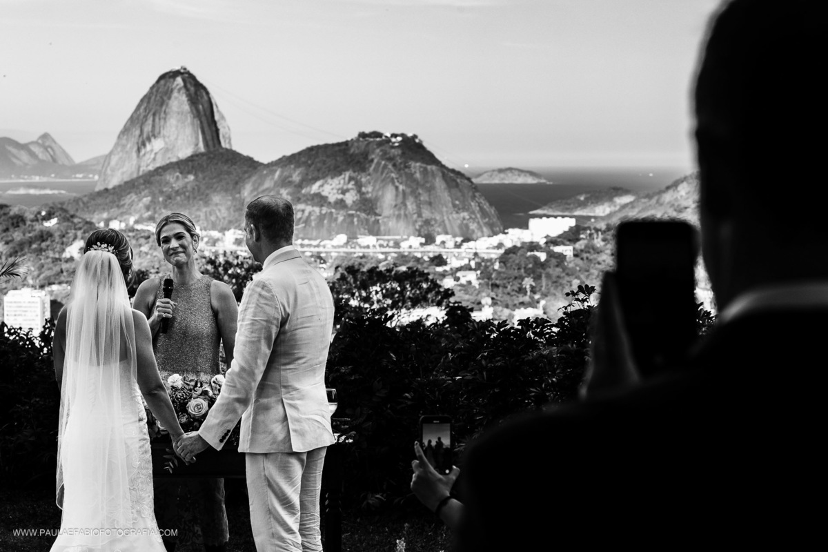 destination-wedding-casamento-fernanda-e-keith-casa-de-santa-teresa-rio-de-janeiro-paula-dau-fabio-figueiredo-fotografia-amor-em-movimento-producoes