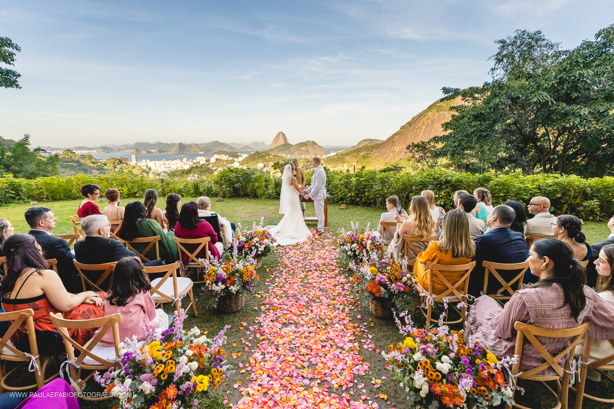 destination-wedding-casamento-fernanda-e-keith-casa-de-santa-teresa-rio-de-janeiro-paula-dau-fabio-figueiredo-fotografia-amor-em-movimento-producoes