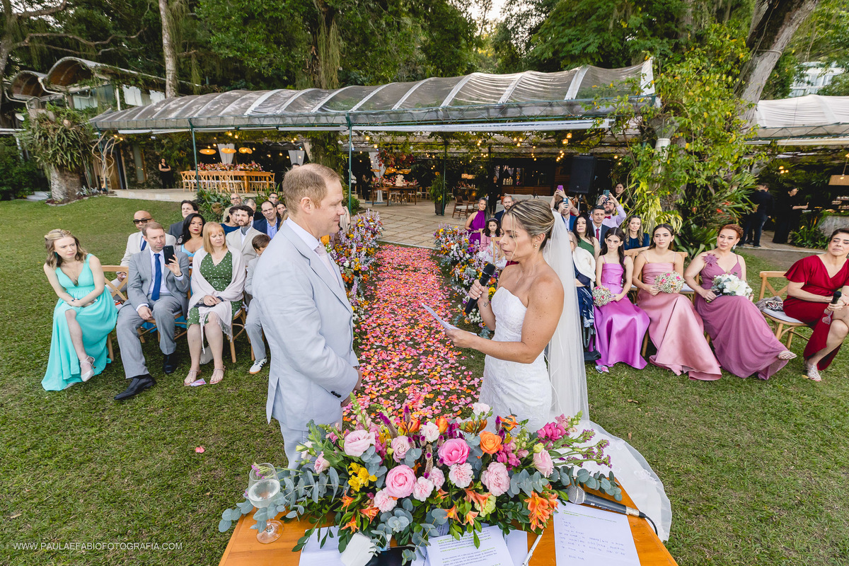 destination-wedding-casamento-fernanda-e-keith-casa-de-santa-teresa-rio-de-janeiro-paula-dau-fabio-figueiredo-fotografia-amor-em-movimento-producoes