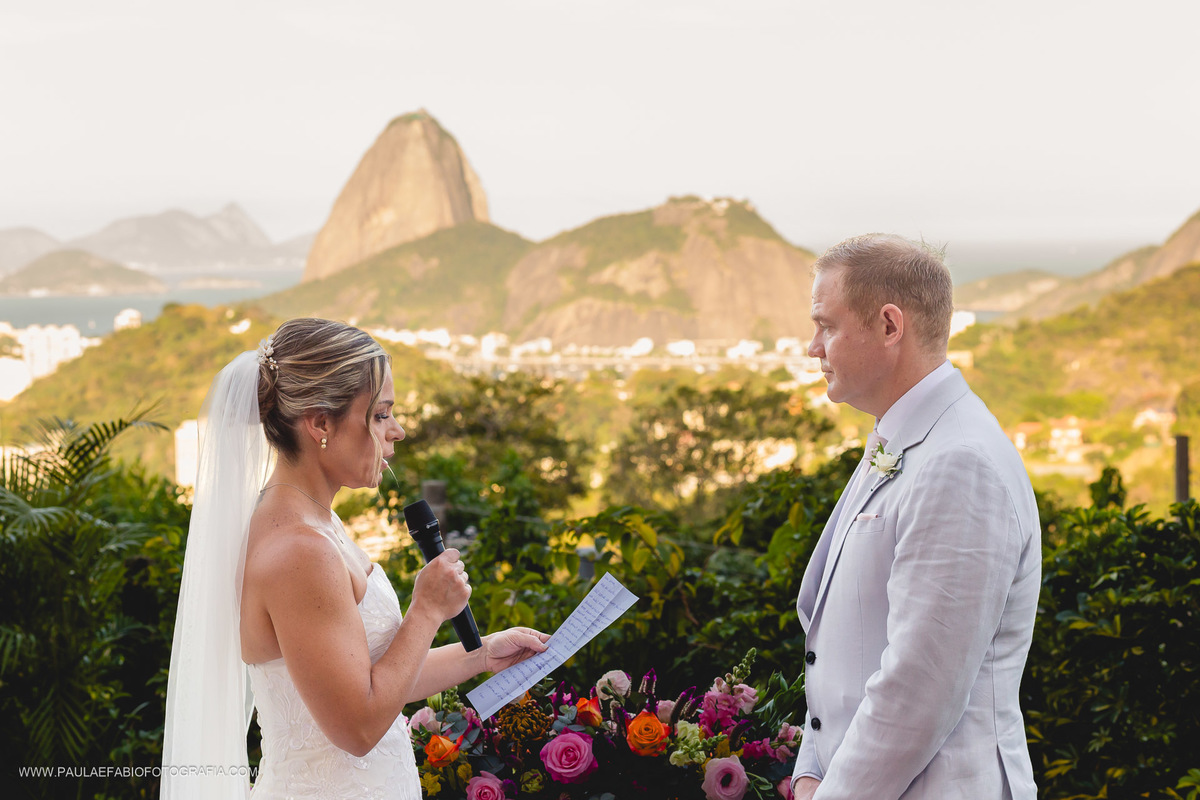 destination-wedding-casamento-fernanda-e-keith-casa-de-santa-teresa-rio-de-janeiro-paula-dau-fabio-figueiredo-fotografia-amor-em-movimento-producoes