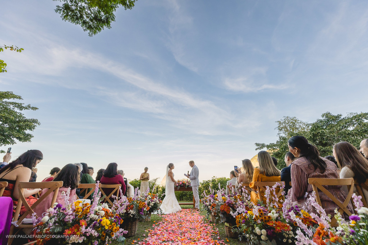 destination-wedding-casamento-fernanda-e-keith-casa-de-santa-teresa-rio-de-janeiro-paula-dau-fabio-figueiredo-fotografia-amor-em-movimento-producoes