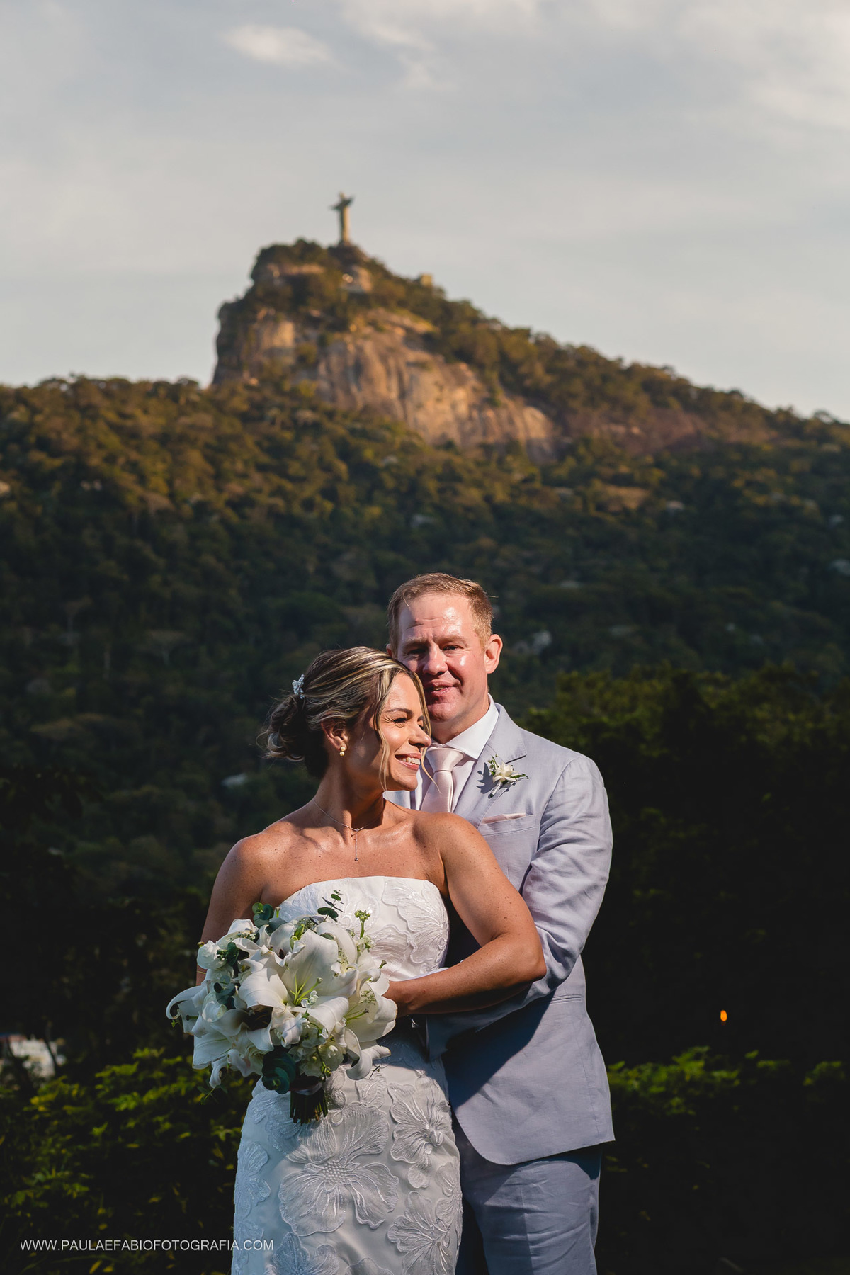 destination-wedding-casamento-fernanda-e-keith-casa-de-santa-teresa-rio-de-janeiro-paula-dau-fabio-figueiredo-fotografia-amor-em-movimento-producoes