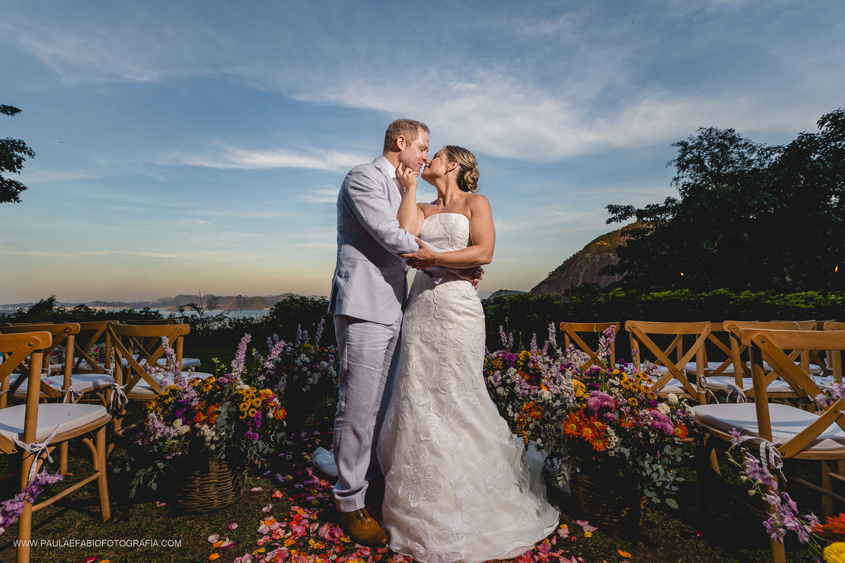 destination-wedding-casamento-fernanda-e-keith-casa-de-santa-teresa-rio-de-janeiro-paula-dau-fabio-figueiredo-fotografia-amor-em-movimento-producoes