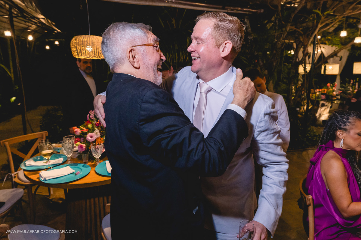 destination-wedding-casamento-fernanda-e-keith-casa-de-santa-teresa-rio-de-janeiro-paula-dau-fabio-figueiredo-fotografia-amor-em-movimento-producoes