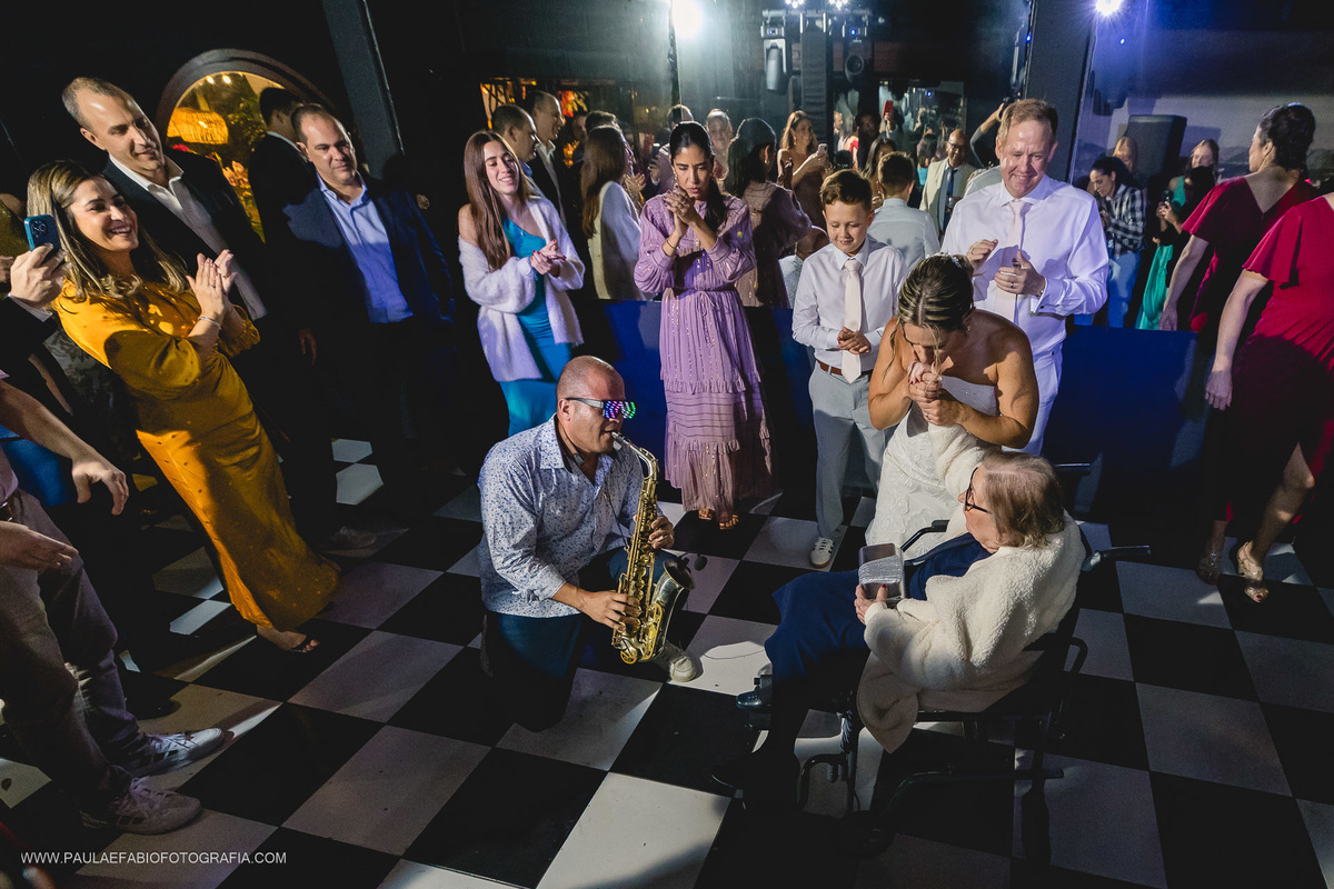destination-wedding-casamento-fernanda-e-keith-casa-de-santa-teresa-rio-de-janeiro-paula-dau-fabio-figueiredo-fotografia-amor-em-movimento-producoes