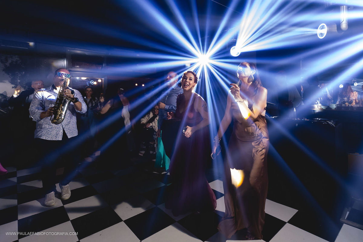 destination-wedding-casamento-fernanda-e-keith-casa-de-santa-teresa-rio-de-janeiro-paula-dau-fabio-figueiredo-fotografia-amor-em-movimento-producoes