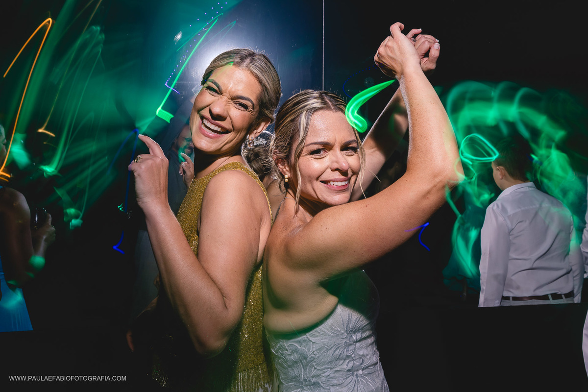 destination-wedding-casamento-fernanda-e-keith-casa-de-santa-teresa-rio-de-janeiro-paula-dau-fabio-figueiredo-fotografia-amor-em-movimento-producoes