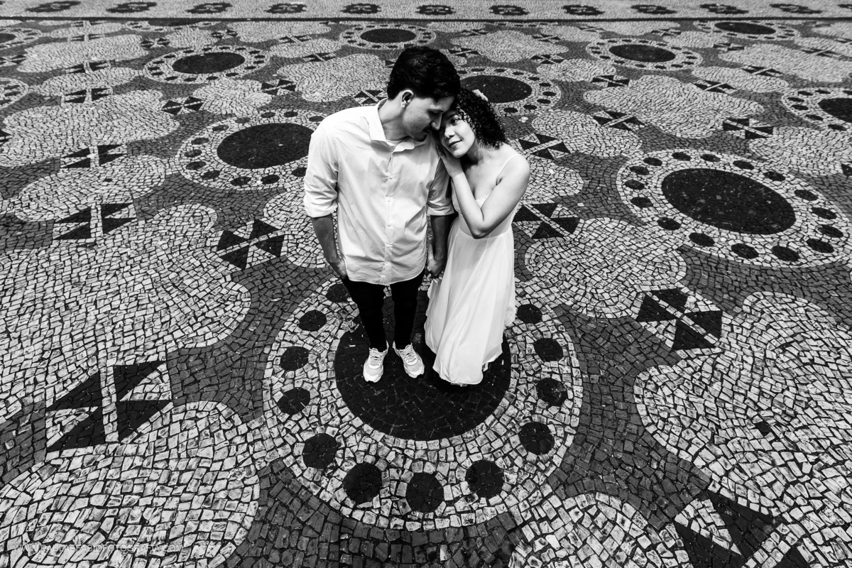 ensaio-pre-wedding-gabriella-e-jefferson-centro-historico-rio-de-janeiro-rj-paula-dau-fabio-figueiredo-fotografia-amor-em-movimento-producoes