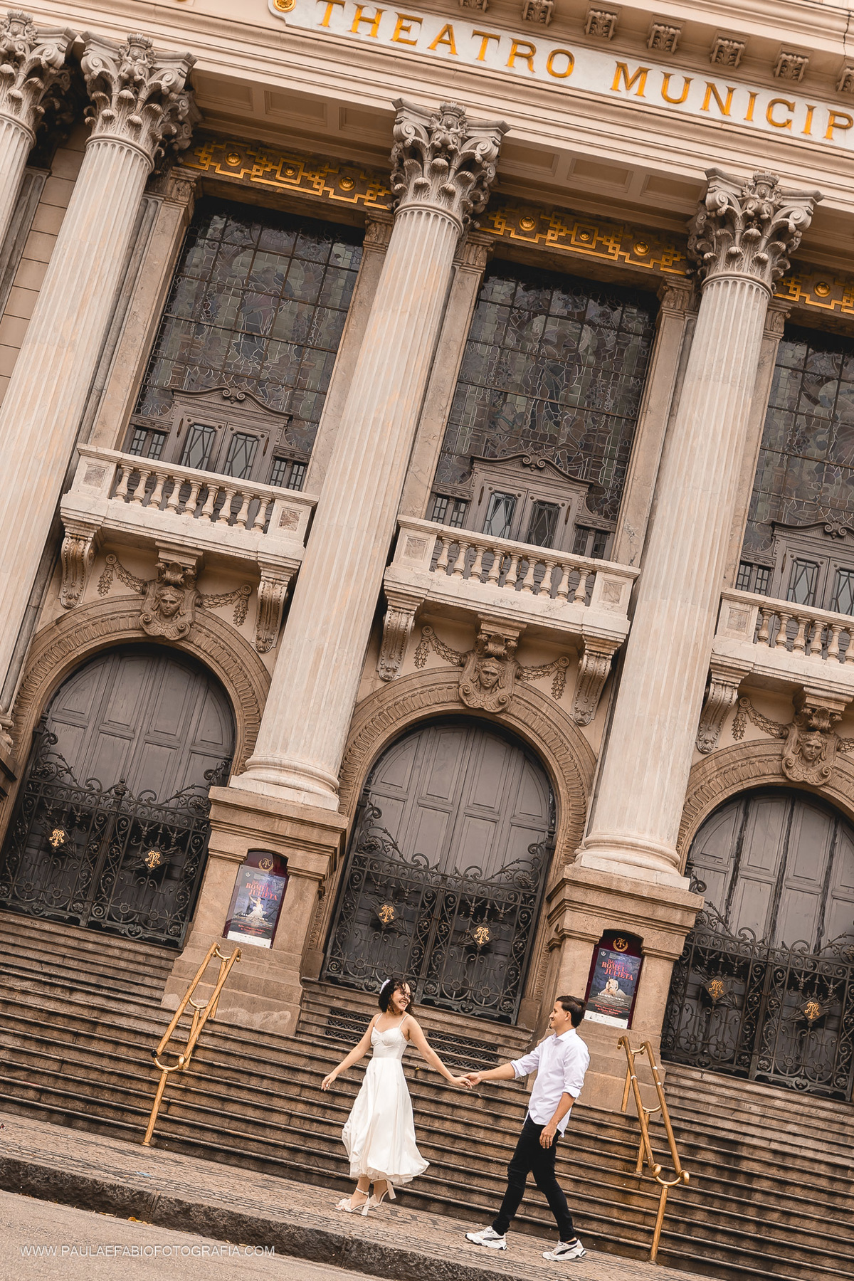 ensaio-pre-wedding-gabriella-e-jefferson-centro-historico-rio-de-janeiro-rj-paula-dau-fabio-figueiredo-fotografia-amor-em-movimento-producoes