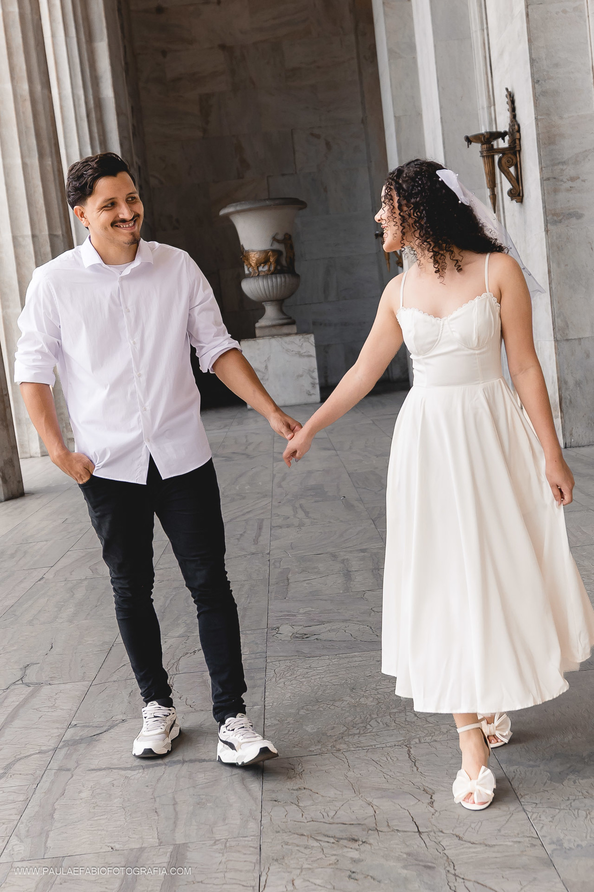 ensaio-pre-wedding-gabriella-e-jefferson-centro-historico-rio-de-janeiro-rj-paula-dau-fabio-figueiredo-fotografia-amor-em-movimento-producoes