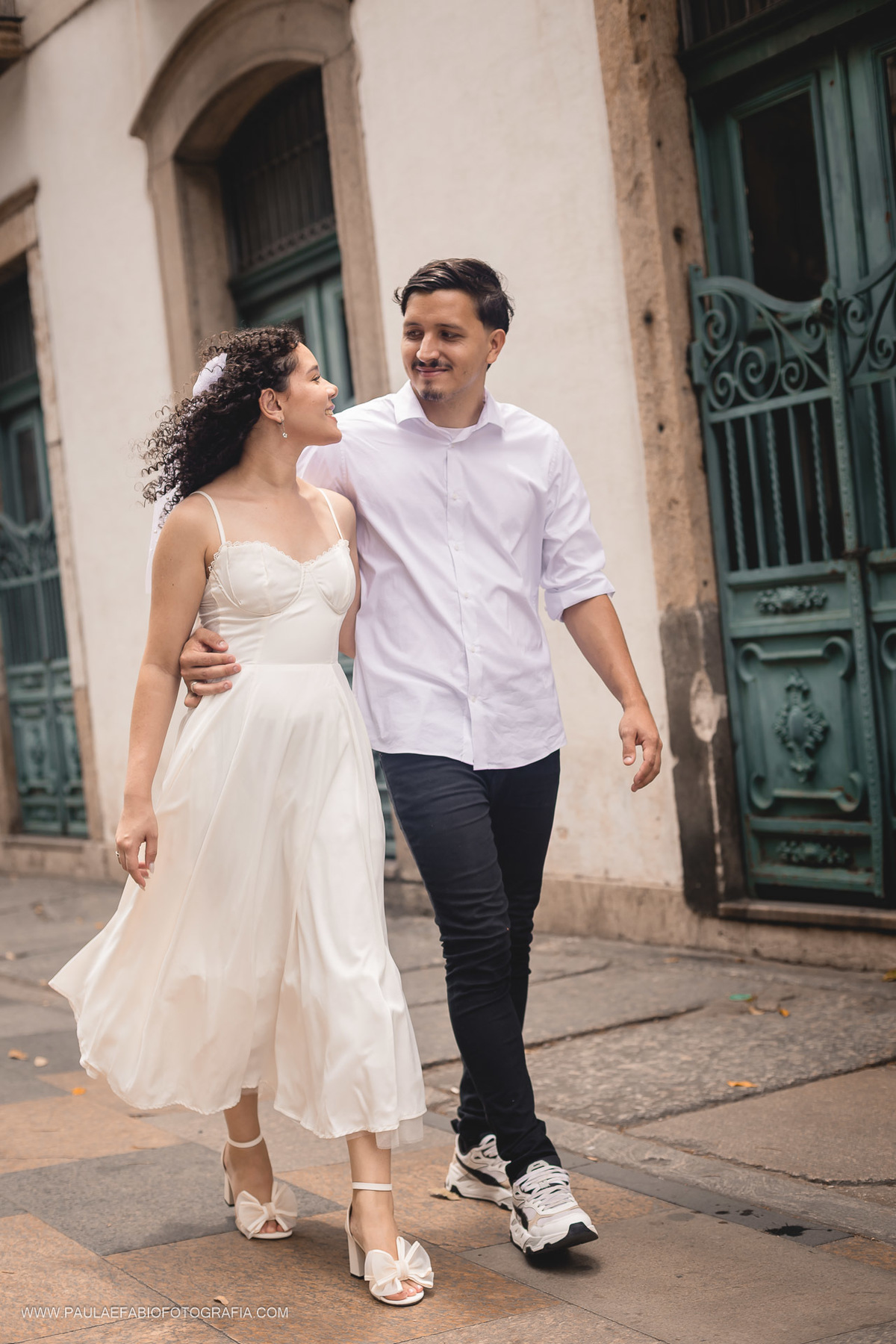 ensaio-pre-wedding-gabriella-e-jefferson-centro-historico-rio-de-janeiro-rj-paula-dau-fabio-figueiredo-fotografia-amor-em-movimento-producoes