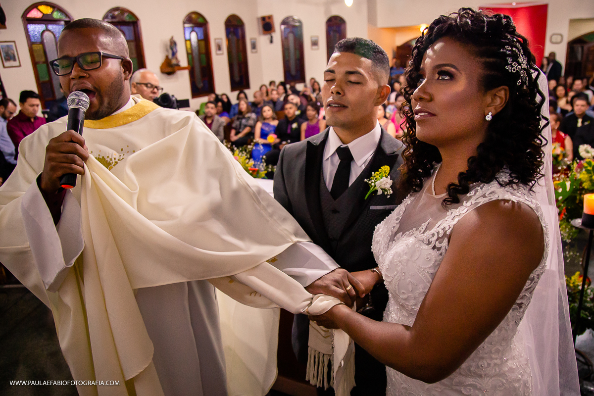 site-casamento-wedding-luana-e-mateus-espaco-277-nova-iguacu-rj-paula-dau-fabio-figueiredo-fotografia-cerimonia-igreja