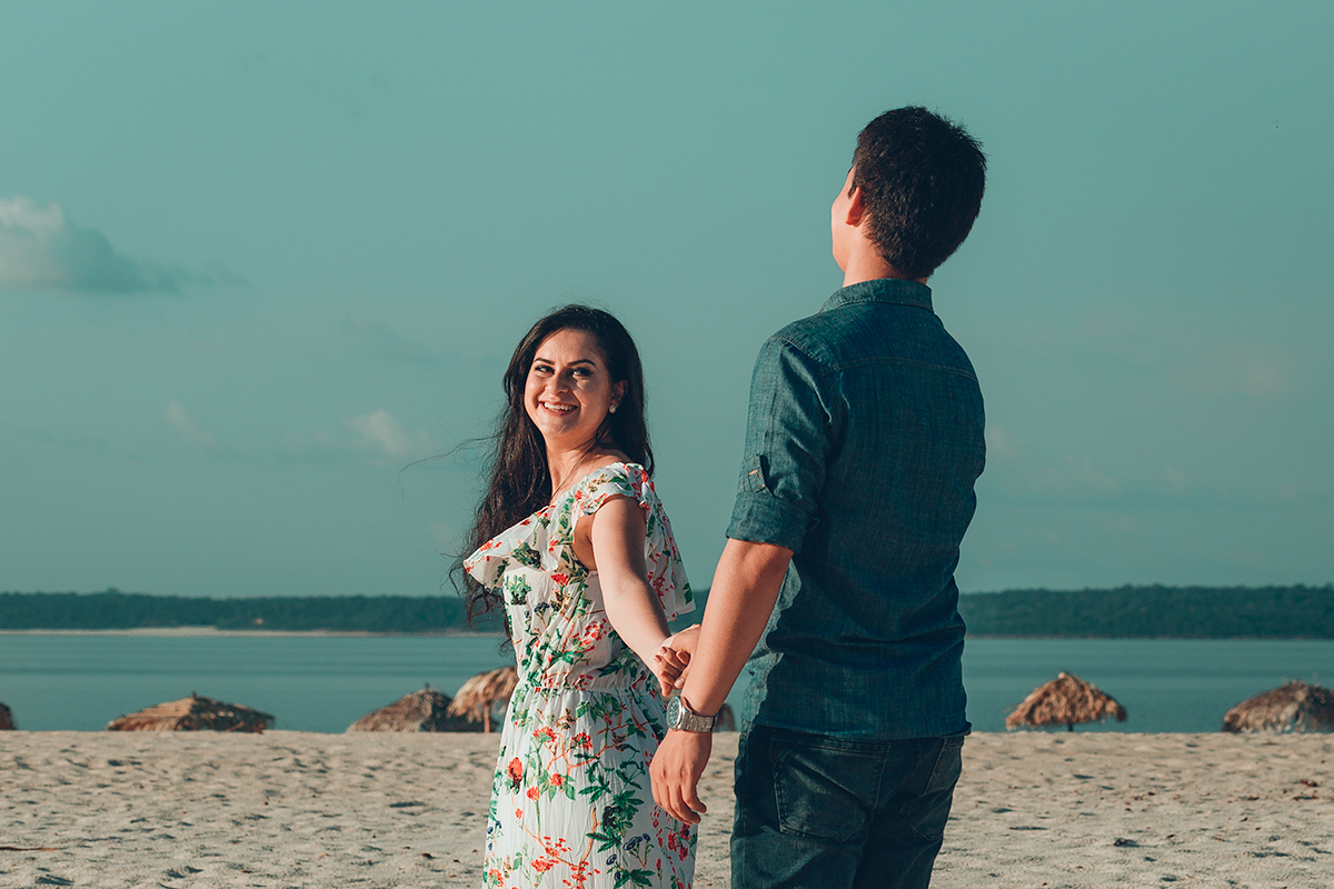 PRÉ WEDDING ELIAS E SABRINA NA PRAIA DE AÇUTUBA   FINAL DE TARDE 