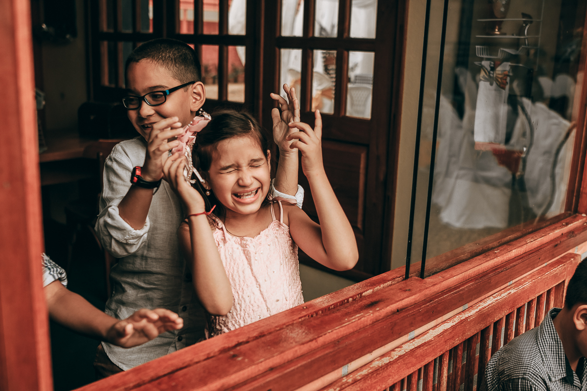CRIANÇAS NO CASAMENTO  DE DIA 