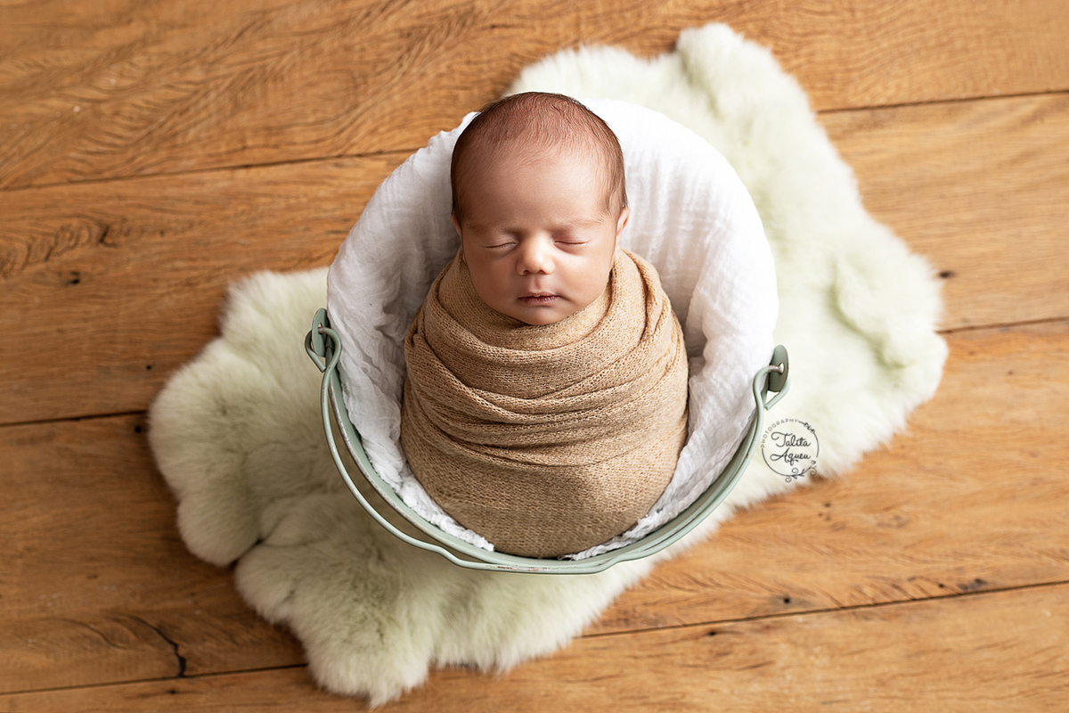 ensaio newborn talitaqueu guaruja litoralsp baixadasantista recem nascido bebê newborn booknewborn  enroladinhanowrap ensaiofotografico recemnascido primeirosdias bebê familia