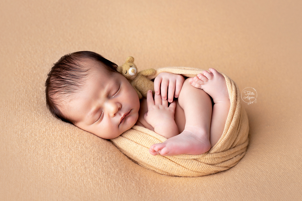 ensaio newborn talitaqueu guaruja litoralsp baixadasantista recem nascido bebê newborn booknewborn  enroladinhanowrap ensaiofotografico recemnascido primeirosdias bebê familia