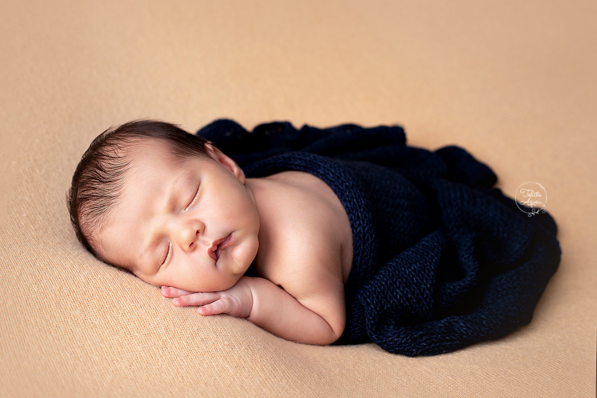 ensaio newborn talitaqueu guaruja litoralsp baixadasantista recem nascido bebê newborn booknewborn  enroladinhanowrap ensaiofotografico recemnascido primeirosdias bebê familia