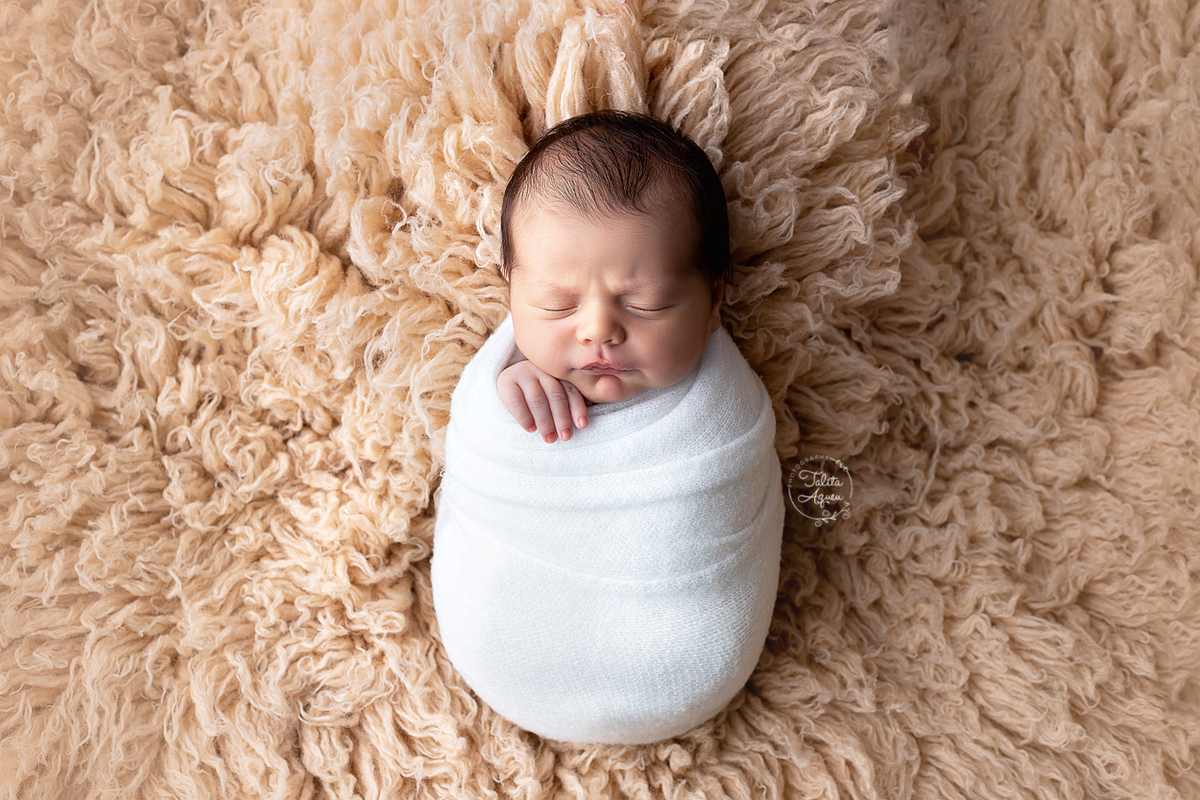 ensaio newborn talitaqueu guaruja litoralsp baixadasantista recem nascido bebê newborn booknewborn  enroladinhanowrap ensaiofotografico recemnascido primeirosdias bebê familia