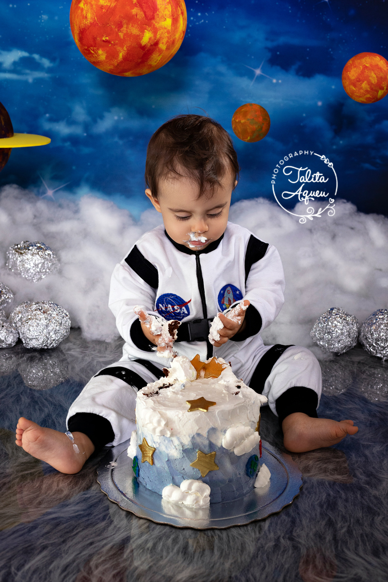 smash the cake guarujá familia fotografia ensaio acompanhamento ensaiosmashthecake bolo primeiro aniversario 1 ano astronauta kids photos