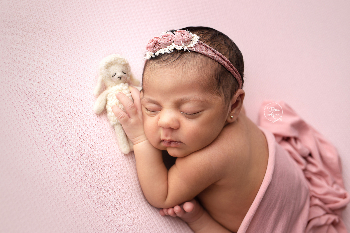 ensaio newborn talitaqueu guaruja litoralsp baixadasantista recem nascido bebê newborn booknewborn  enroladinhanowrap ensaiofotografico recemnascido primeirosdias bebê familia