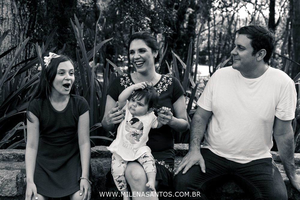 ENSAIO FOTOGRÁFICO | ENSAIO FAMÍLIA | FOTÓGRAFO | FOTÓGRAFA | FOTOGRAFIA DE FAMÍLIA | JARDIM BOTÂNICO PORTO ALEGRE | MILENA SILVA SANTOS | FAMÍLIA FELIZ NO PARQUE
