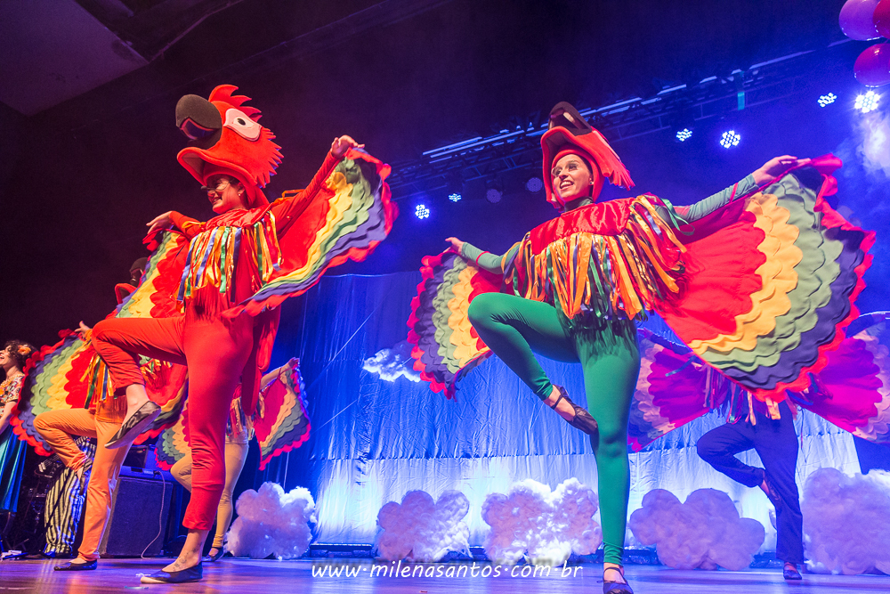 CASA LÚDICA, APRESENTAÇÃO DIA DAS CRIANÇAS NO TEATRO DA AMRIGS.
MILENA SILVA SANTOS
FOTOGRAFA PORTO ALEGRE
FOTÓGRAFA DE FAMÍLIA
FOTÓGRAFO PORTO ALEGRE
ARARAS COLORIDAS NO PALCO DA AMRIGS #CIALUDICA