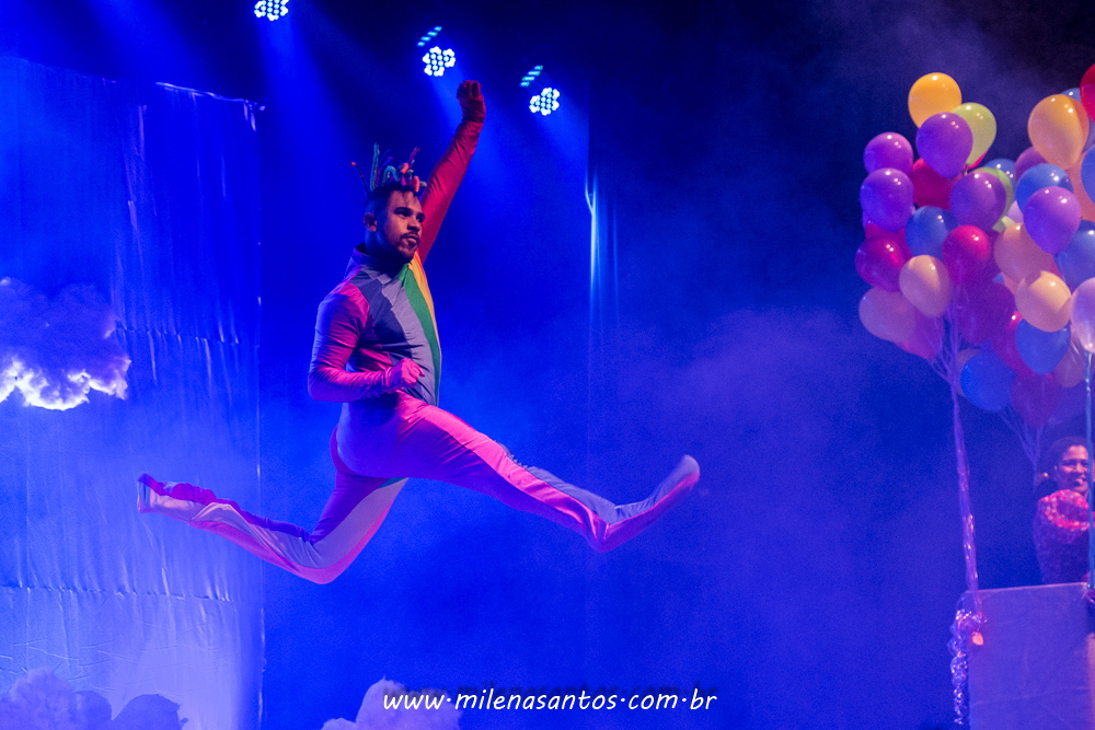 CASA LÚDICA, APRESENTAÇÃO DIA DAS CRIANÇAS NO TEATRO DA AMRIGS.
MILENA SILVA SANTOS
FOTOGRAFA PORTO ALEGRE
FOTÓGRAFA DE FAMÍLIA
FOTÓGRAFO PORTO ALEGRE
ARARAS COLORIDAS NO PALCO DA AMRIGS #CIALUDICA