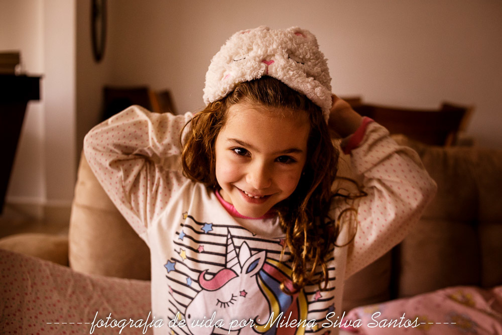 Boounmm Diiiiaa!!
E cá está Helena, de máscara para dormir, acordando de seu sono da beleza.

#fotografiadefamilia
#fotografo
#documentaldefamilia
#milenasilvasantosfotografia
#fotografoportoalegre
