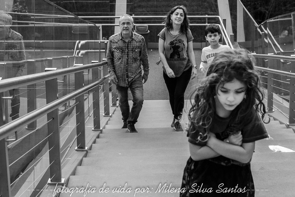 Putz, chega a hora de ir embora, mas Helena fica emburrada por segundos!
#milenasilvasantosfotografia
#fotografoportoalegre
#canoasshopping
#patinaçãonogelo
