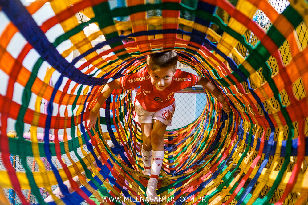 menino dentro do brinquedo
#festainfantil
#fotografiaportoalegre
