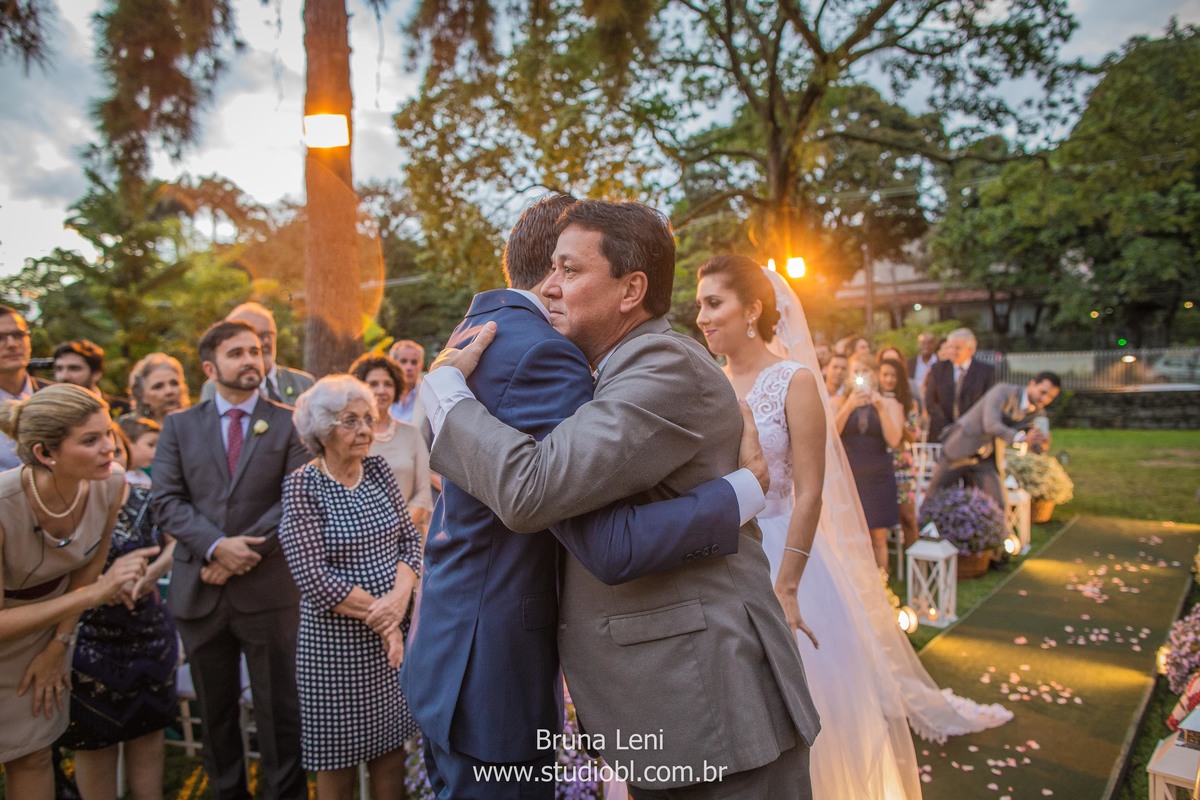casamento-brunaleni-studiobl-noivas-recife-fotografo-casados-ensaio-fotografico-ledadourado-recepcoes-noivasderecife-pernambuco-wedding-trash-noivado-noivos