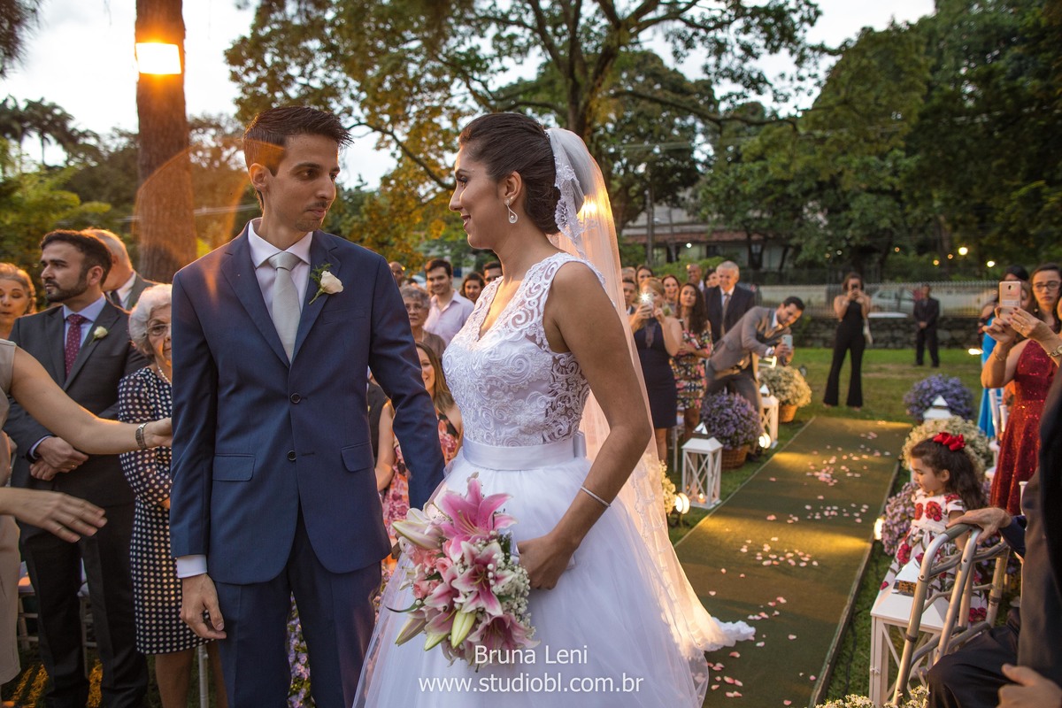 casamento-brunaleni-studiobl-noivas-recife-fotografo-casados-ensaio-fotografico-ledadourado-recepcoes-noivasderecife-pernambuco-wedding-trash-noivado-noivos