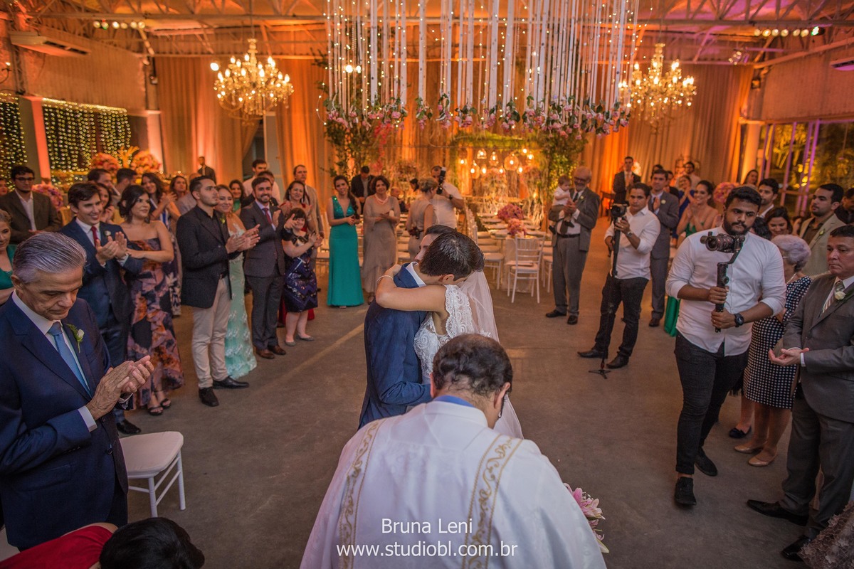 casamento-brunaleni-studiobl-noivas-recife-fotografo-casados-ensaio-fotografico-ledadourado-recepcoes-noivasderecife-pernambuco-wedding-trash-noivado-noivos