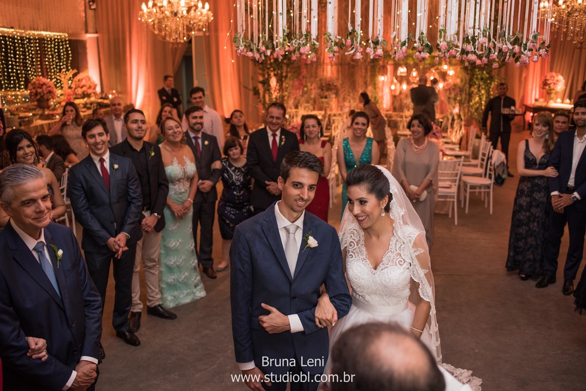 casamento-brunaleni-studiobl-noivas-recife-fotografo-casados-ensaio-fotografico-ledadourado-recepcoes-noivasderecife-pernambuco-wedding-trash-noivado-noivos