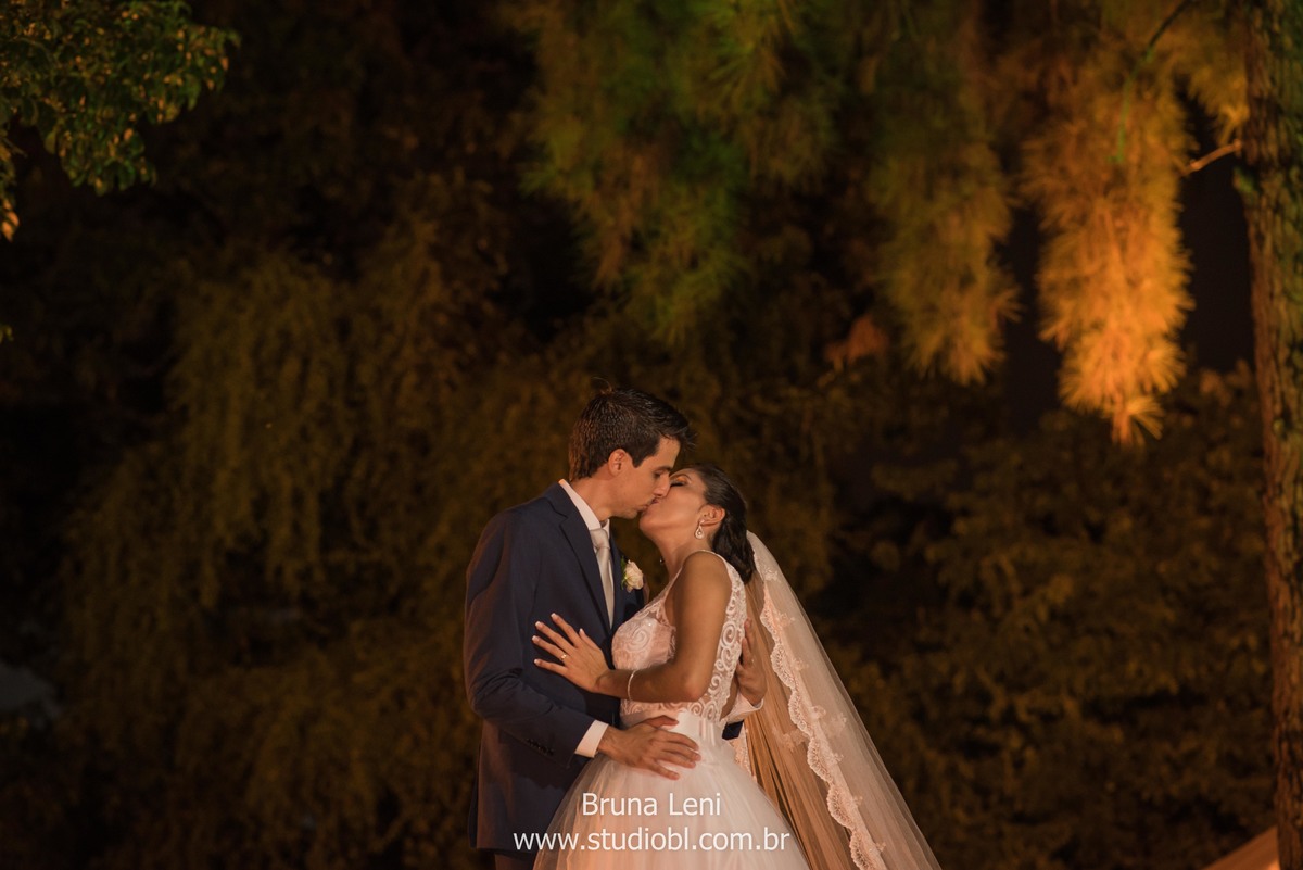casamento-brunaleni-studiobl-noivas-recife-fotografo-casados-ensaio-fotografico-ledadourado-recepcoes-noivasderecife-pernambuco-wedding-trash-noivado-noivos