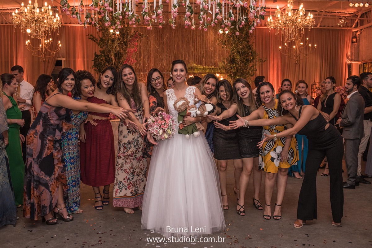 casamento-brunaleni-studiobl-noivas-recife-fotografo-casados-ensaio-fotografico-ledadourado-recepcoes-noivasderecife-pernambuco-wedding-trash-noivado-noivos