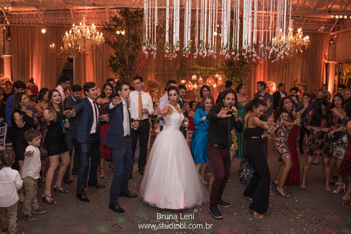 casamento-brunaleni-studiobl-noivas-recife-fotografo-casados-ensaio-fotografico-ledadourado-recepcoes-noivasderecife-pernambuco-wedding-trash-noivado-noivos